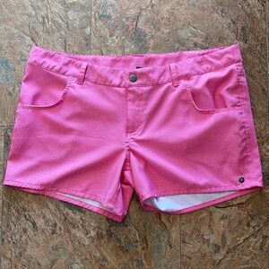Beautiful pink Firefly shorts size L🥰🥰